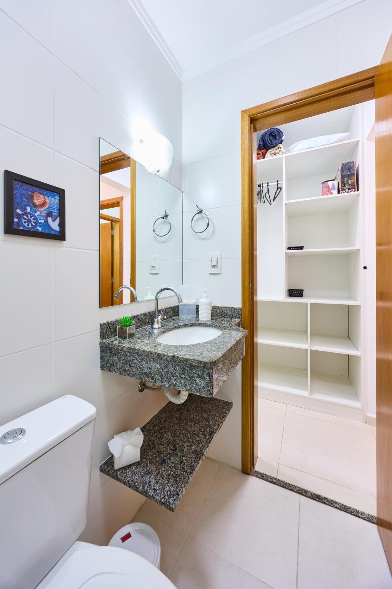Apartamento Apto Confortavel, Com Churrasqueira, Ar Condicionado E Piscina, No Itagua Em Ubatuba, Recanto 26 *